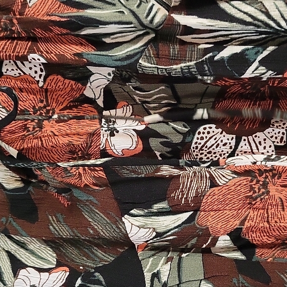 Volcom  top - Picture 2 of 3